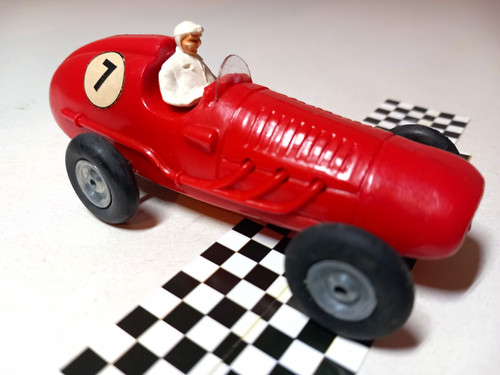 Vintage triang minic push and - minic,