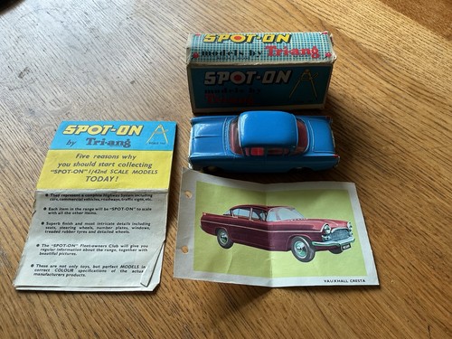Spot vauxhall cresta - on,