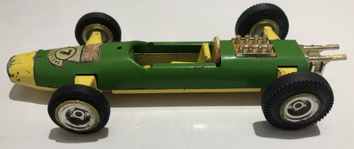 Triang racing car please - racing, read