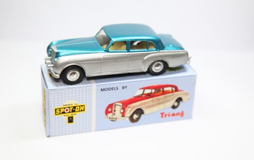 Spot triang 102 bentley - on, no