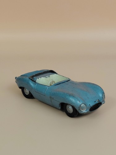 Triang spot 107 jaguar xkss - 107,