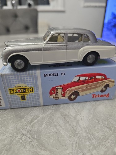 Spot tri ang 102 bentley - spot-on,
