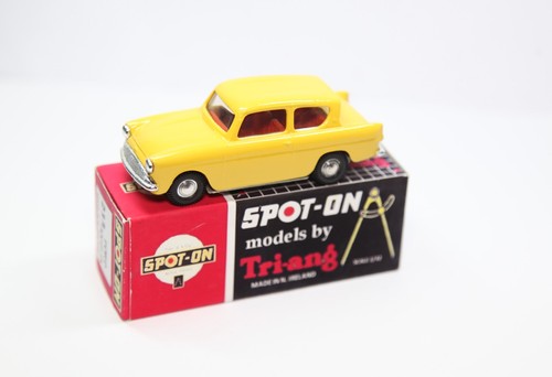 Spot triang 213 - triang, ford