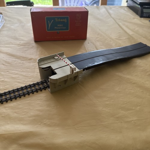 Bb176 triang minic - triang,