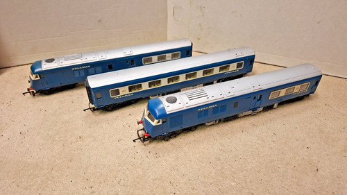 Triang r555 r556 - rs.52, r555/r556